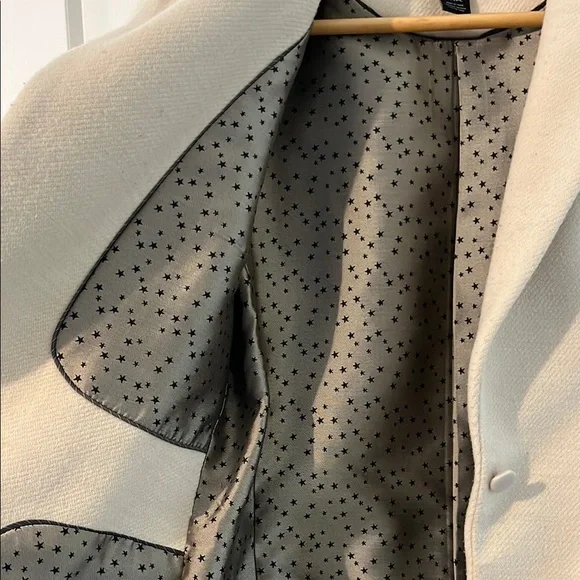 Cream Blazer - Picture 2 of 8